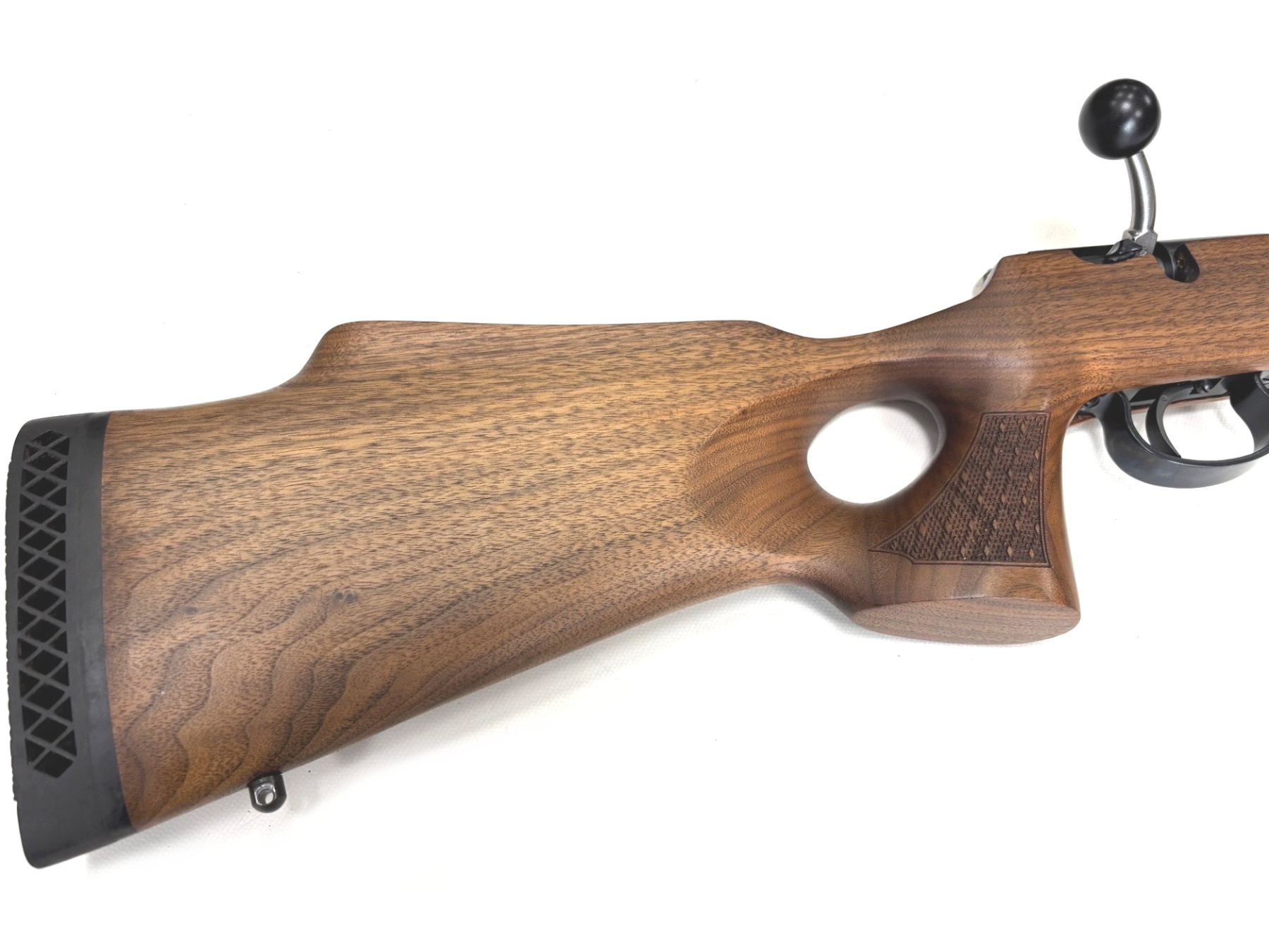 Used Anschutz 1517 18" .17 HMR Rifle Image 2 used anschutz 1517 walnut .17 hmr rifle