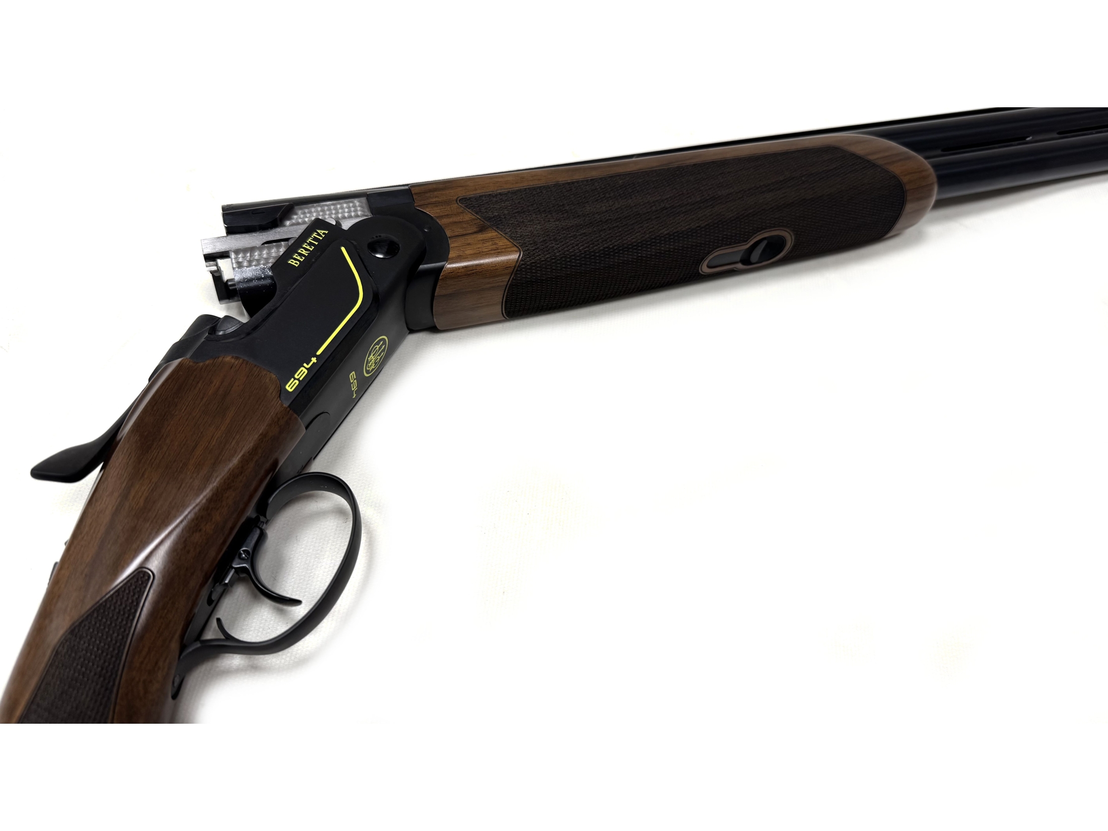 Beretta 694 Black DLC 32" Adjustable Shotgun - 251128/008 Image 3