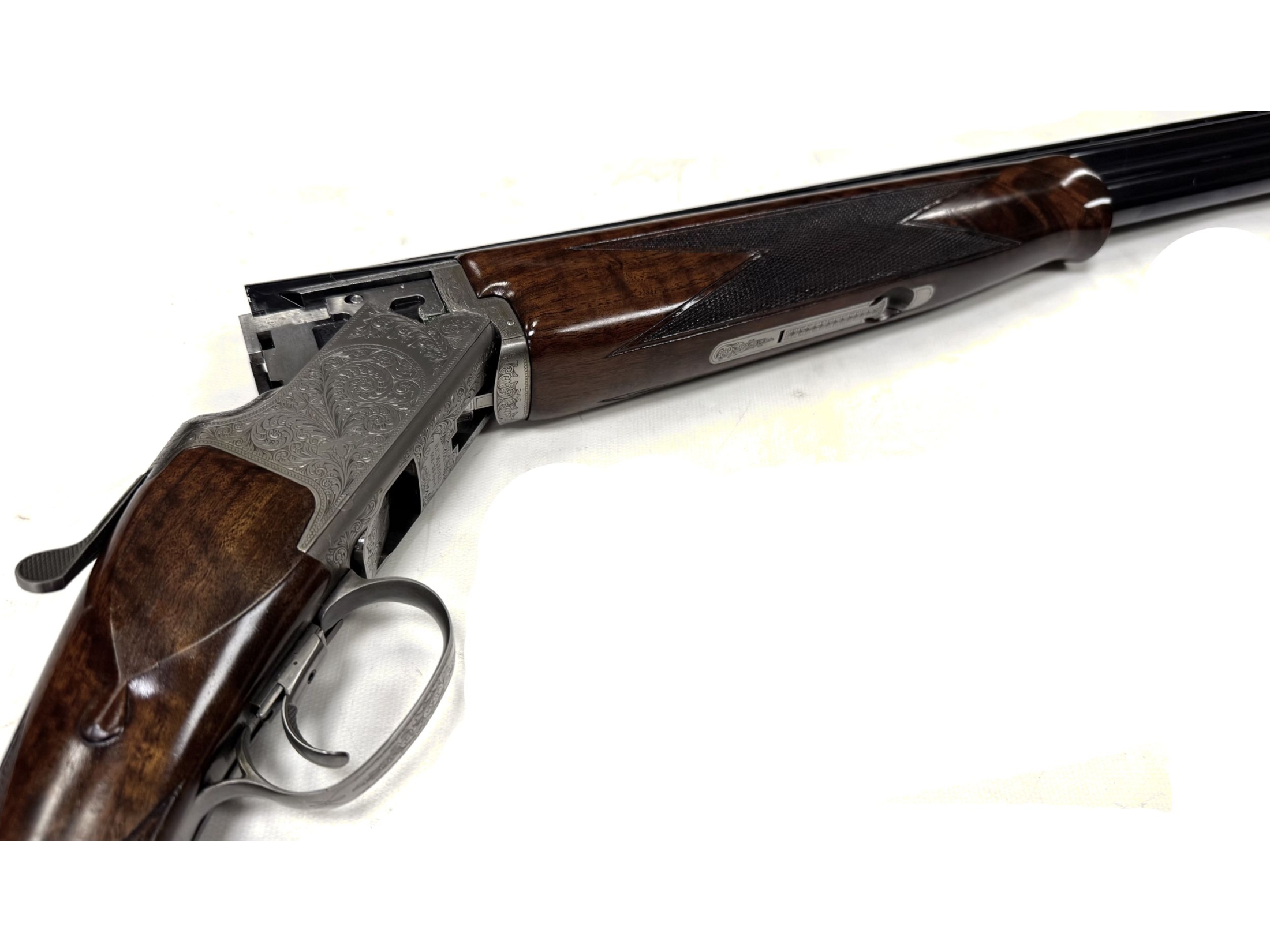 Used Miroku MK38 Grade 5 Sporter 32" 12B Shotgun Image 5