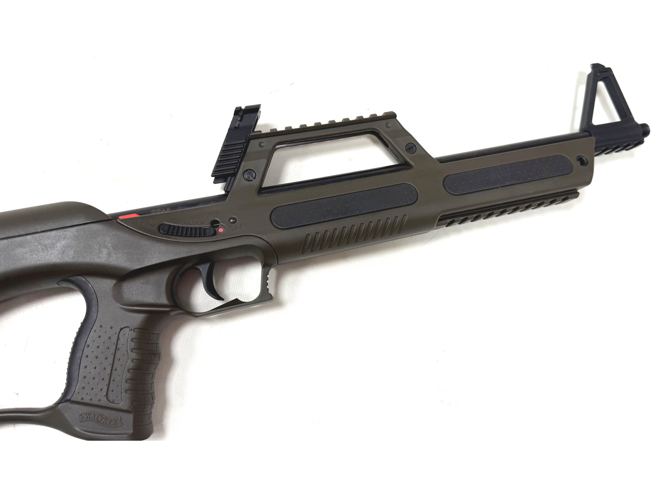 walther g22 semi auto rifle used