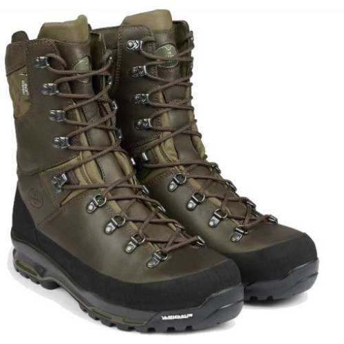 Leather Walking boots with a mitchelin tread sole